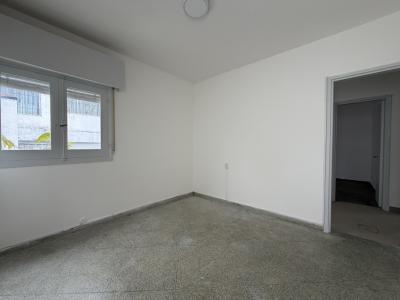 LUIS A DE HERRERA Y REP DOMINICANA - PB 2 DORM C/PATIO CHICO