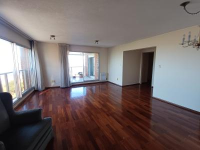 RAMBLA E HIPOLITO IRIGOYEN - 4 DORMITORIOS + 3 BAÑOS + 2 GARAJES