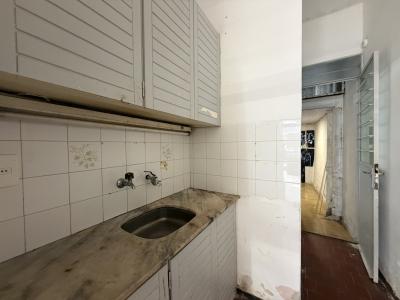 BARREIRO Y BERRO - 26M2 C/BAÑO Y KITCHENETTE