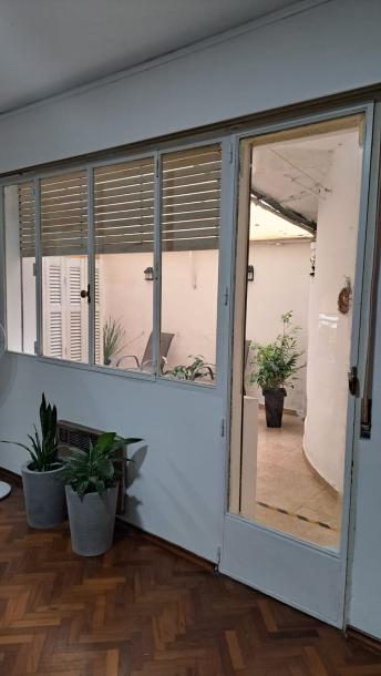 CANELONES Y EJIDO - 2 DORM CON PATIO-4