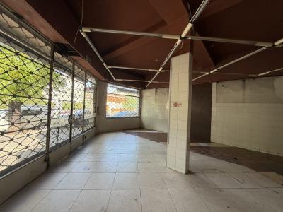 JUAN RAMON GOMEZ Y ESTERO BELLACO - LOCAL EN ESQUINA 123m2 EN 2 NIV