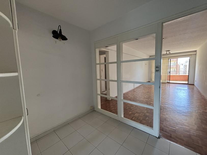 PRUDENCIO VAZQUEZ Y VEGA ESQ SARMIENTO - PISO ALTO 2D+2B+2GGE-5