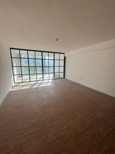 RIO  NEGRO Y 18 A ESTRENAR FRENTE A PLAZA OPCION GARAGE