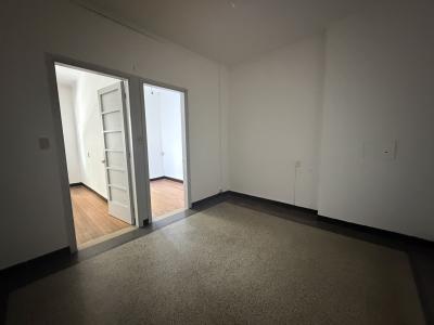 CONVENCION Y URUGUAY 1º POR ESCALERA AL FRENTE