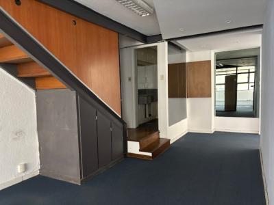 MISIONES Y 25 DE MAYO - PARA VIVIENDA O/Y OFICINA 141m2