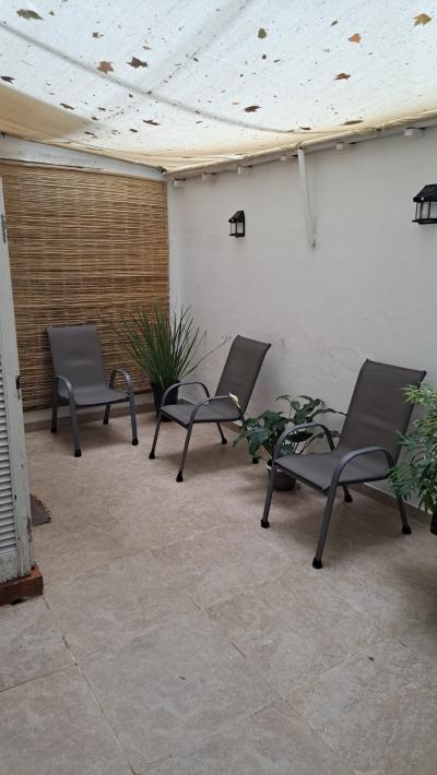 CANELONES Y EJIDO - 2 DORM CON PATIO