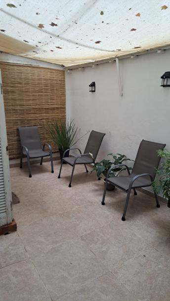 CANELONES Y EJIDO - 2 DORM CON PATIO-5