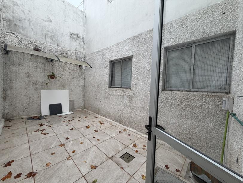 GABOTO Y PAYSANDU - PB INTERNO C/AMPLIO PATIO-5