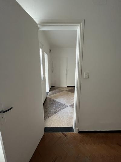 FRANCISCO LLAMBÍ PROX AV. RIVERA - 1 DORM - 1º POR ESCALERA