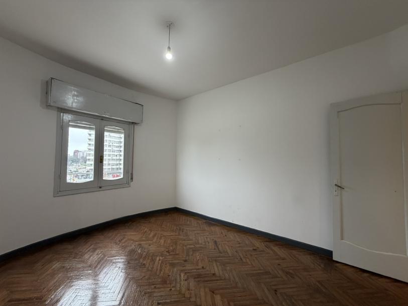AV. CENTENARIO Y AV. ITALIA - EXCELENTE PUNTO! 2 DORM 2 BAÑOS-5