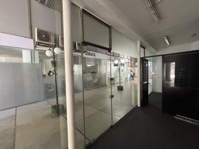 18 DE JULIO Y ANDES - LOCAL EN 3 NIVELES