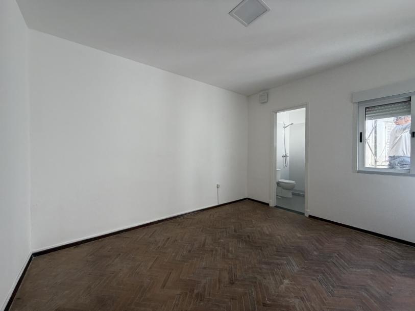 FRANCISCO LLAMBÍ PROX AV. RIVERA - 1 DORM - POR ESCALERA-6