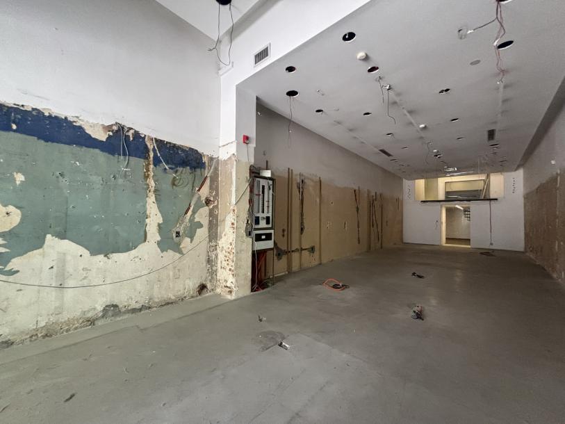 Av. 18 De Julio Y Convencion - 180m2-6