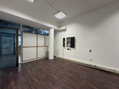DIRI SARANDI Y BACACAY - GALERIA CIUDADELA 53m2 EN 2 PLANTAS