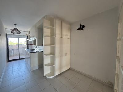 PRUDENCIO VAZQUEZ Y VEGA ESQ SARMIENTO - PISO ALTO 2D+2B+2GGE