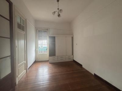 AGRACIADA Y PILAR COSTA - CASA DE ALTOS CON AMPLIA TERRAZA