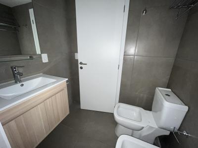 JACKSON Y CONSTITUYENTE  - MONOAMBIENTE - AMENITIES