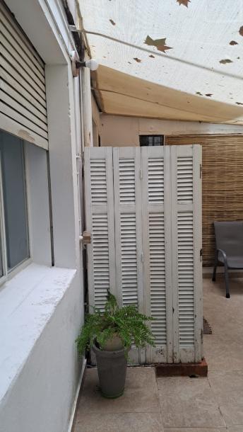 CANELONES Y EJIDO - 2 DORM CON PATIO-6