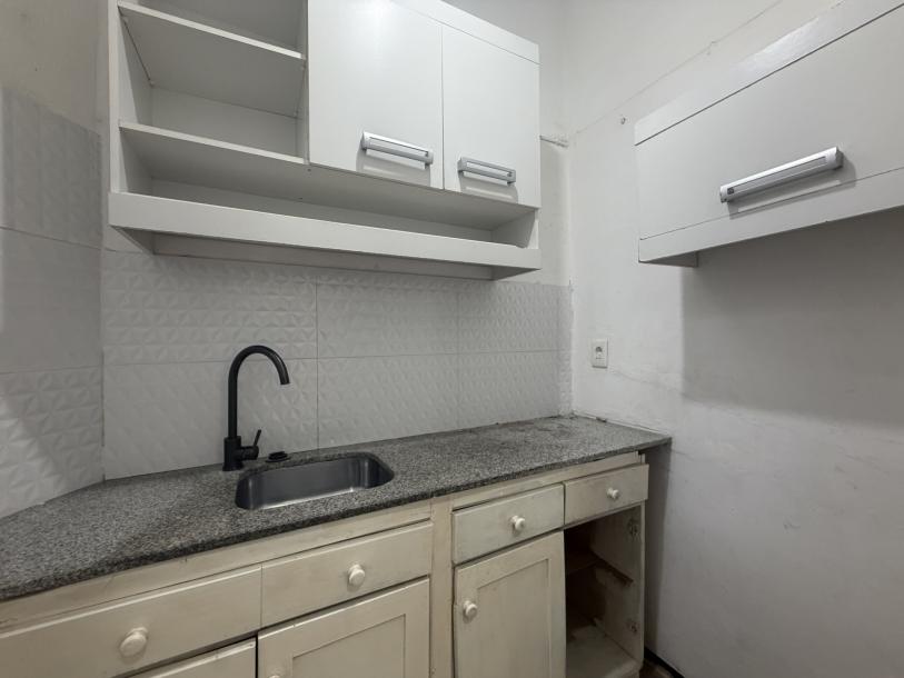 GABOTO Y PAYSANDU - PB INTERNO C/AMPLIO PATIO-6