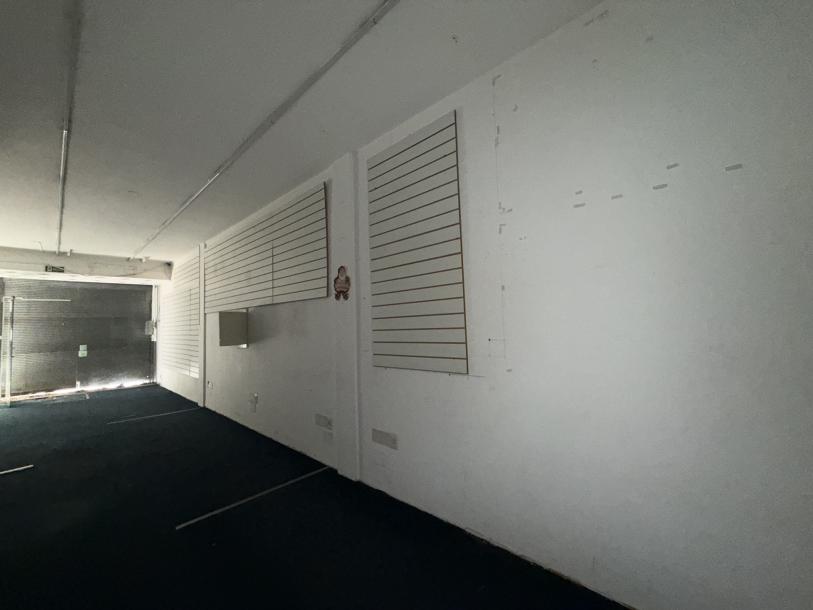 DIRI CONVENCION ENTRE 18 Y COLONIA - 130M2 EN 2 PLANTAS-6