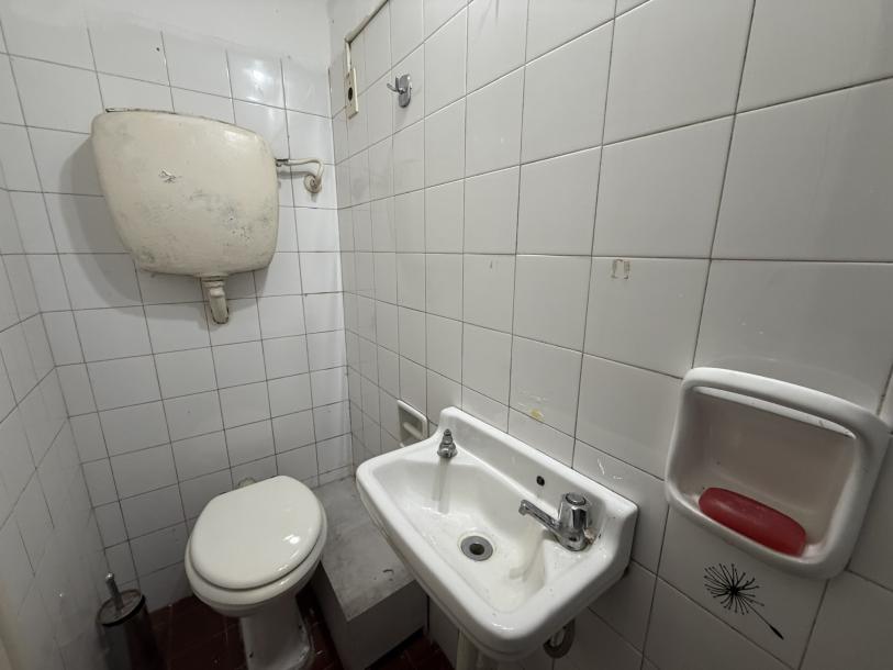 BARREIRO Y BERRO - 26M2 C/BAÑO Y KITCHENETTE-10