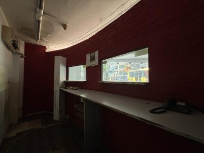 18 DE JULIO Y ANDES - LOCAL EN 3 NIVELES