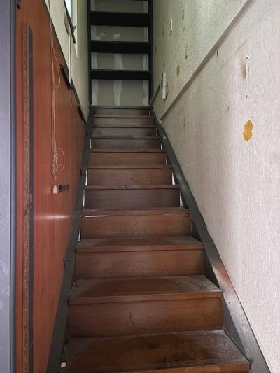 MISIONES Y 25 DE MAYO - PARA VIVIENDA O/Y OFICINA 141m2