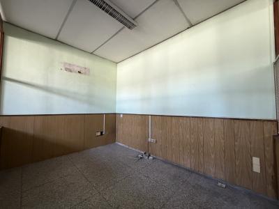 OFICINAS CON DEPOSITO ESQ REYLES Y GRAL FLORES