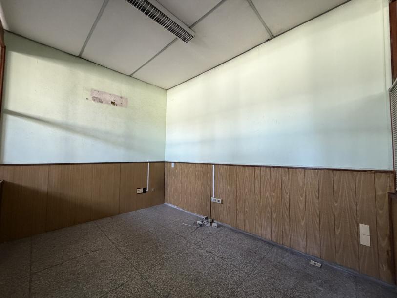 OFICINAS CON DEPOSITO ESQ REYLES Y GRAL FLORES-6