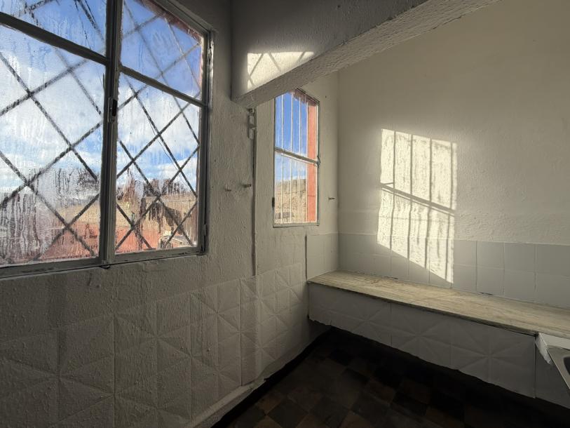 BURGUES Y ANTONIO MACHADO - 1er PISO - 1 DORMITORIO-7