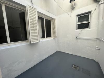 FRANCISCO LLAMBÍ PROX AV. RIVERA - 1 DORM - 1º POR ESCALERA