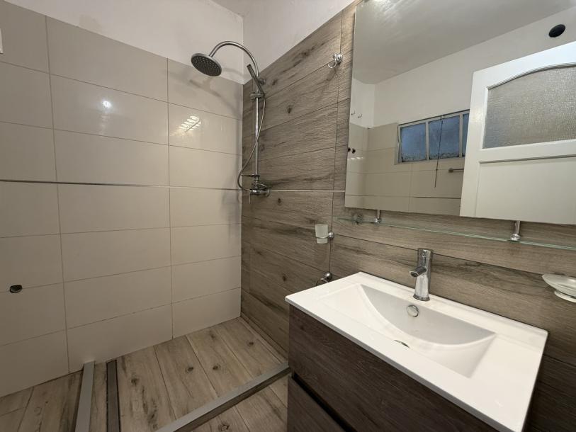 AV. CENTENARIO Y AV. ITALIA - EXCELENTE PUNTO! 2 DORM 2 BAÑOS-7
