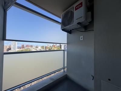 GONZALO RAMIREZ Y EJIDO - IMPECABLE - PISO ALTO - IMPONENTE VISTA