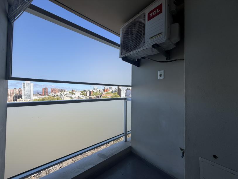 GONZALO RAMIREZ Y EJIDO - IMPECABLE - PISO ALTO - IMPONENTE VISTA-8
