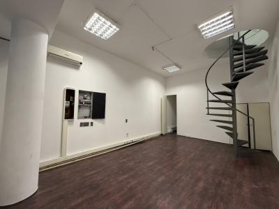 DIRI SARANDI Y BACACAY - GALERIA CIUDADELA 53m2 EN 2 PLANTAS