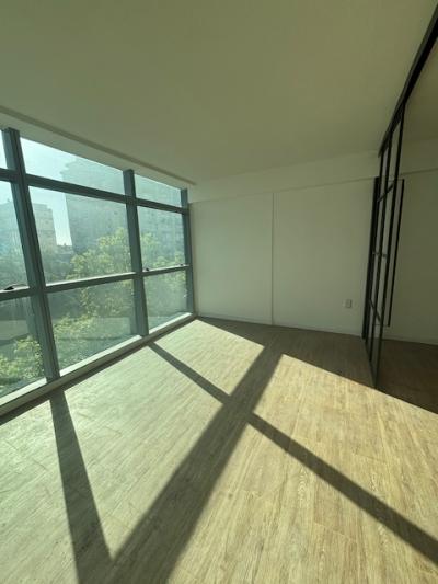 RIO  NEGRO Y 18 A ESTRENAR FRENTE A PLAZA OPCION GARAGE