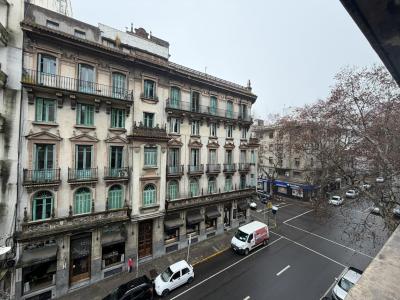 COLONIA Y CONVENCION - MONOAMBIENTE SUBDIVIDIDO PARA OFICINAS