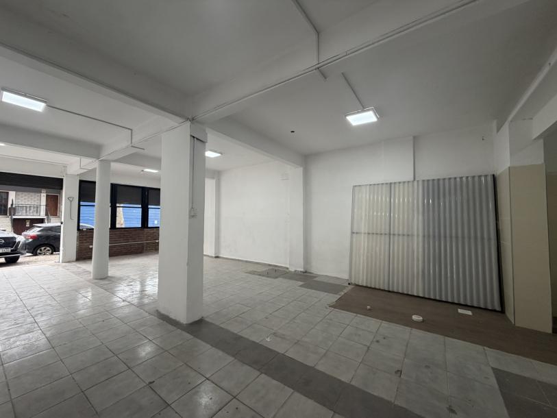 JUAN PAULLIER Y CANELONES 100m2 CON ACCESO VEHICULAR EN CORDÓN-8
