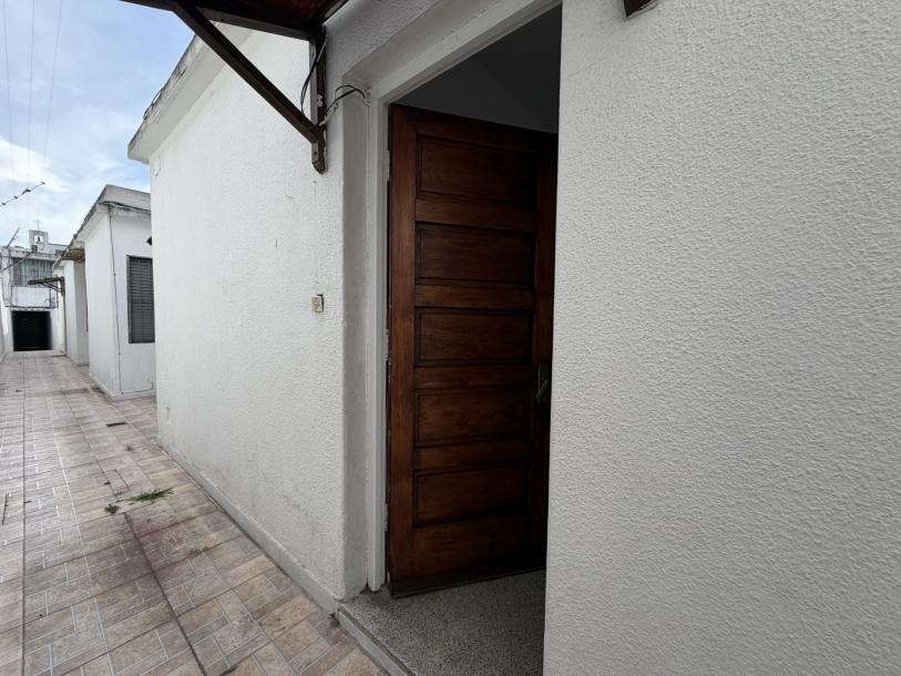 LUIS A DE HERRERA Y REP DOMINICANA - PB 2 DORM C/PATIO CHICO-9