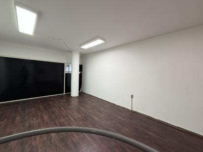 DIRI SARANDI Y BACACAY - GALERIA CIUDADELA 53m2 EN 2 PLANTAS