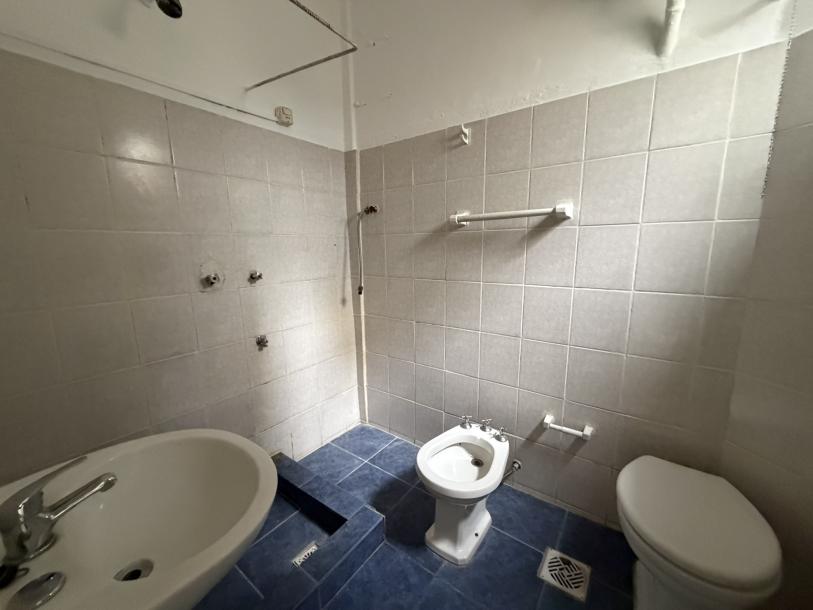 CONVENCION Y URUGUAY 3º POR ESCALERA AL FRENTE-8