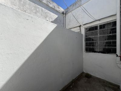 JUAN ROSAS Y GARCÍA DE ZÚÑIGA - 1 DORM PB C/PATIO