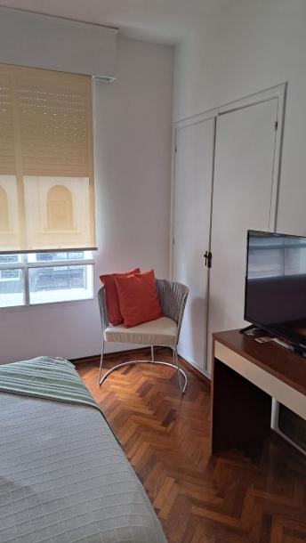 CANELONES Y EJIDO - 2 DORM CON PATIO-9