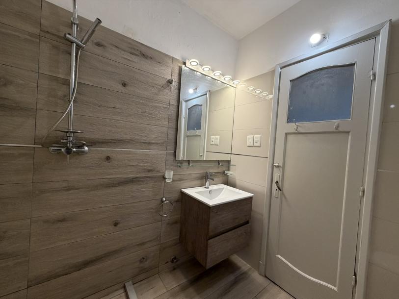 AV. CENTENARIO Y AV. ITALIA - EXCELENTE PUNTO! 2 DORM 2 BAÑOS-9