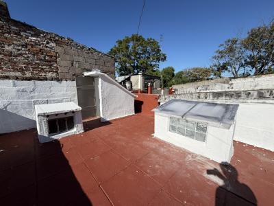 MARTIN BERINDUAGUE Y FRATERNIDAD - 1 DORM C/ ACCESO A AZOTEA