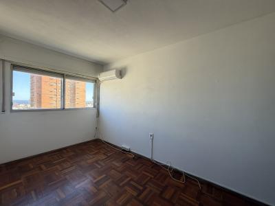 GERMAN BARBATO FRENTE A IMM - 4 DORM 2 BAÑOS