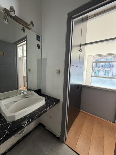 COLONIA Y CONVENCION - 70m2 - SOLO OFICINA