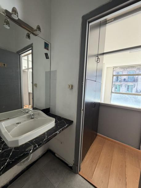 COLONIA Y CONVENCION - 70m2 - SOLO OFICINA-11