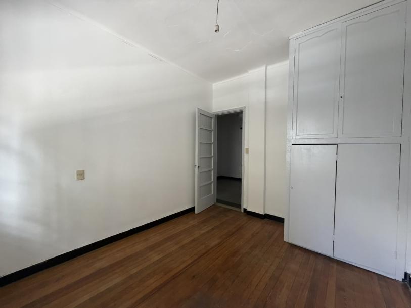 CONVENCION Y URUGUAY 1º POR ESCALERA AL FRENTE-10