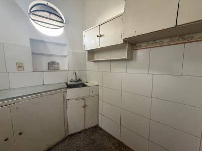 AV. GARIBALDI Y AV. 8 DE OCTUBRE DE ALTOS - 2 DORM C/TZA